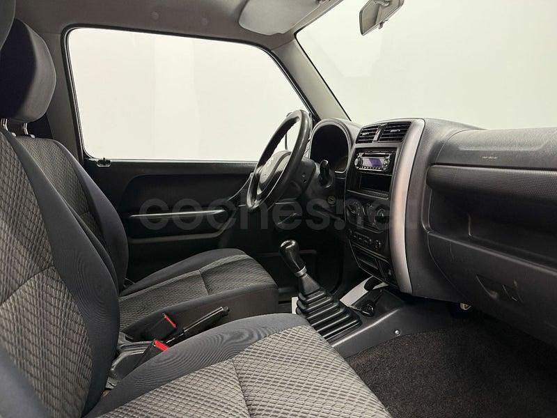 Usado Suzuki Jimny 85 CV (62 kW) 2017 Verde SUV