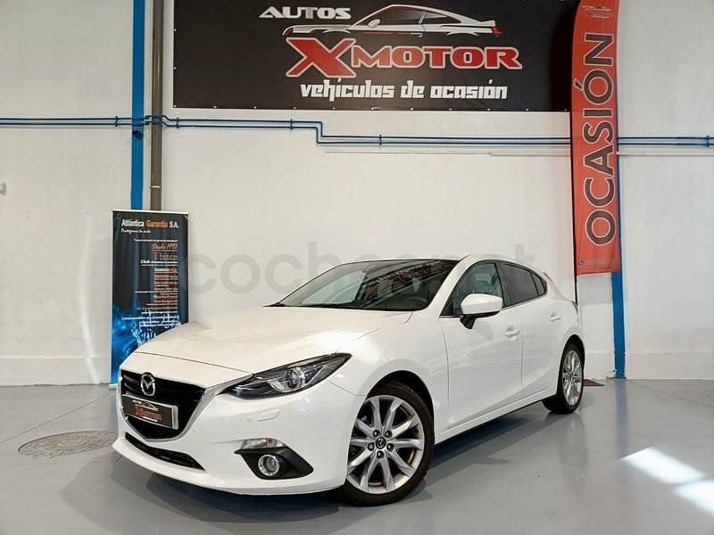 Usado Mazda 3 Luxury 150 CV (110 kW) 2015 Blanco Berlina