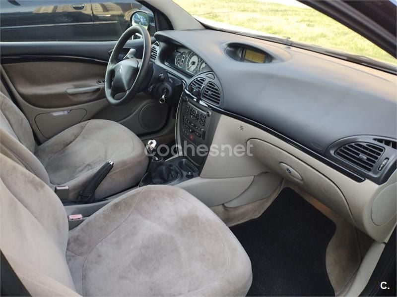 Usado Citroën C5 110 CV (80 kW) 2005 Verde Berlina