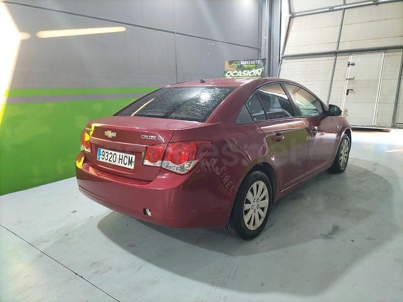 Usado Chevrolet Cruze LS 124 CV (91 kW) 2012 Granate Berlina