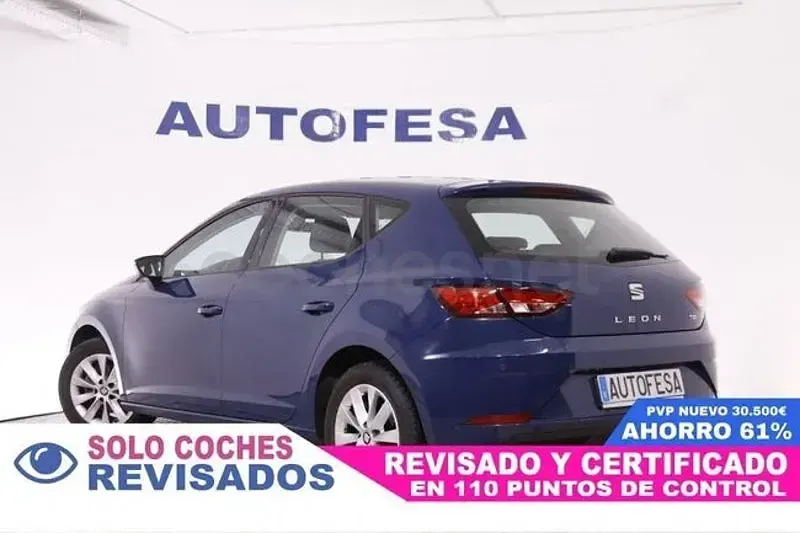 Usado Seat Leon Style 130 CV (95 kW) 2019 Azul Berlina
