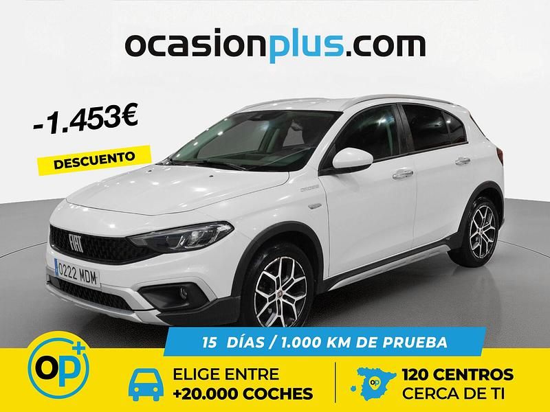 Usado Fiat Tipo Cross 130 CV (95 kW) 2023 Blanco Berlina