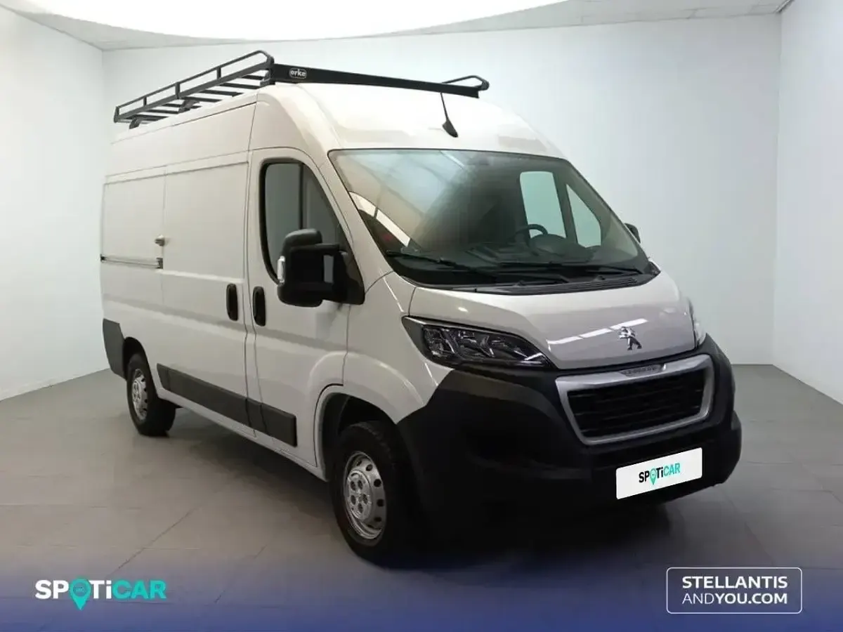 Usado Peugeot Boxer S 120 CV (88 kW) 2023 Blanco Van