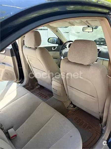 Usado Hyundai Sonata Comfort 140 CV (102 kW) 2007 Negro Berlina