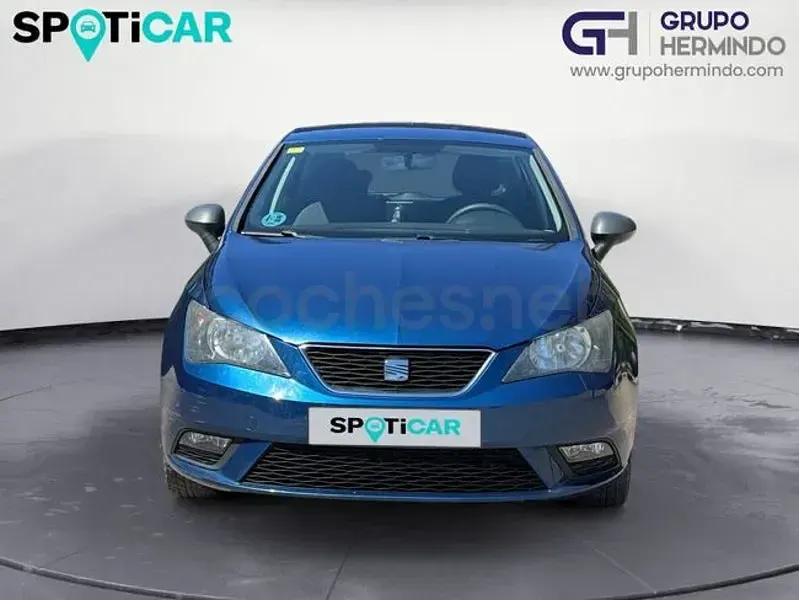 Usado Seat Ibiza Reference 70 CV (51 kW) 2013 Azul Berlina