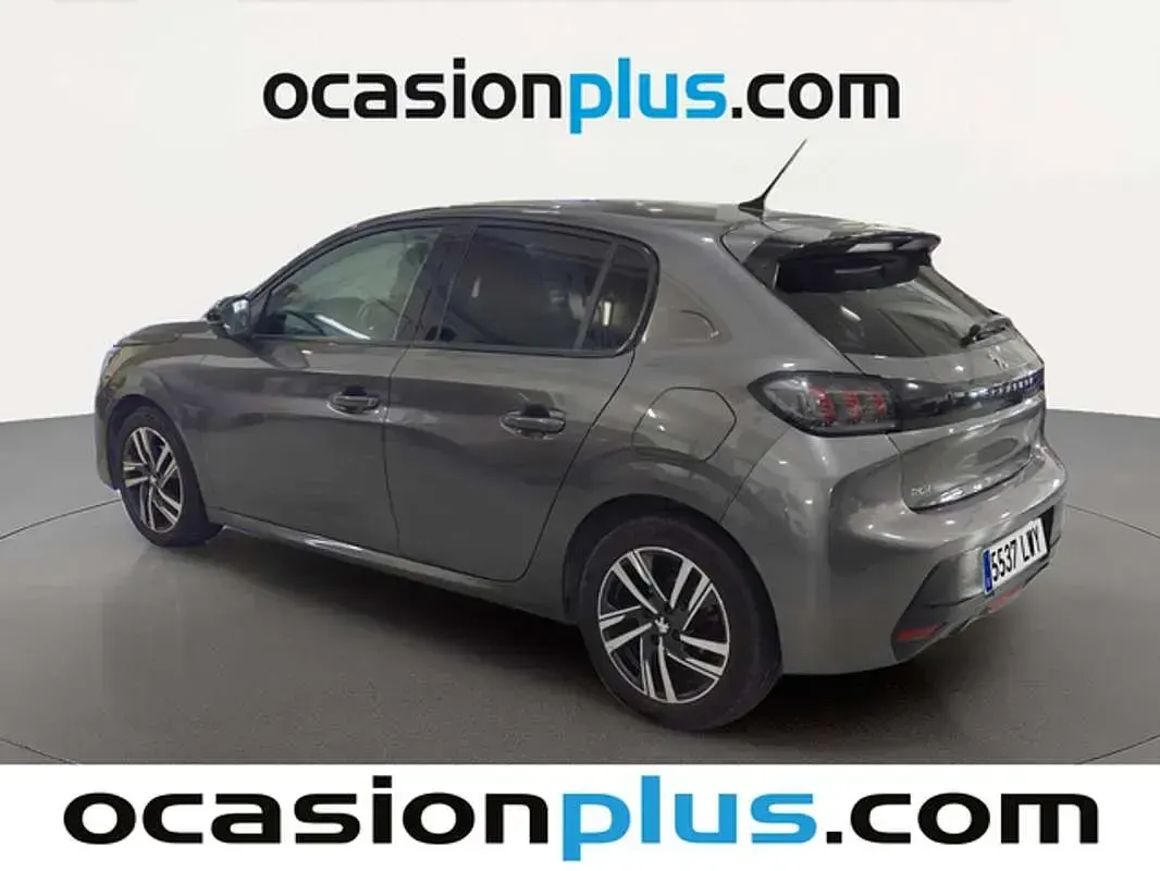 Usado Peugeot 208 Allure 102 CV (75 kW) 2022 Gris Utilitario
