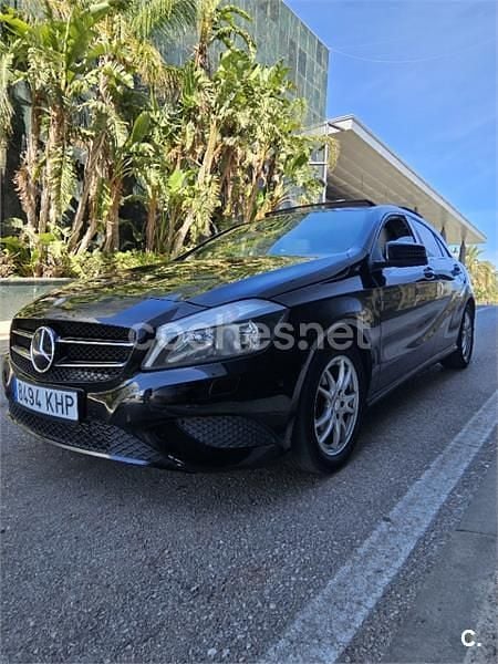 Usado Mercedes A180 AMG line 109 CV (80 kW) 2013 Negro Berlina