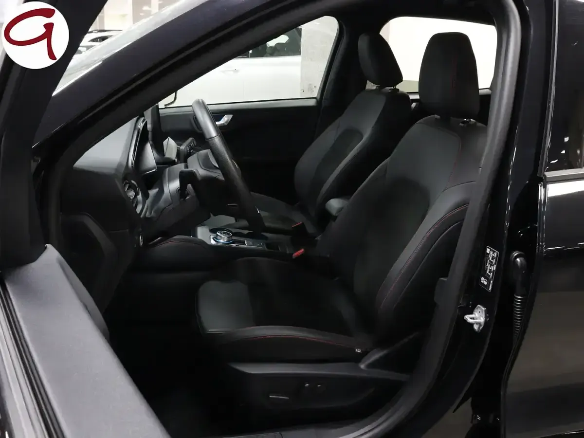 Usado Ford Kuga ST-Line X 243 CV (178 kW) 2025 Negro SUV