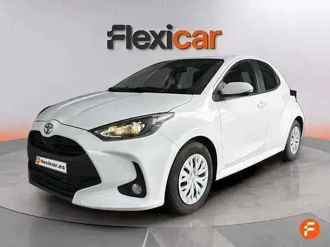 Usado Toyota Yaris Edition 125 CV (91 kW) 2023 Blanco Utilitario
