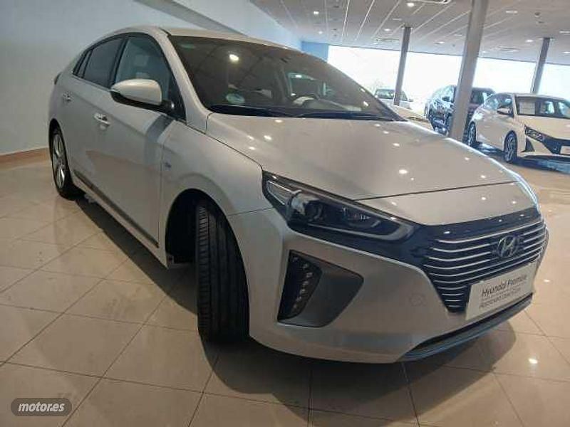 Usado Hyundai Ioniq 141 CV (103 kW) 2019 Platinum silver Utilitario