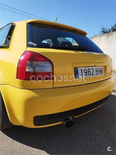 Amarillo Usado 1999 Audi S3 Berlina | 8500 € - Imagen 1/1