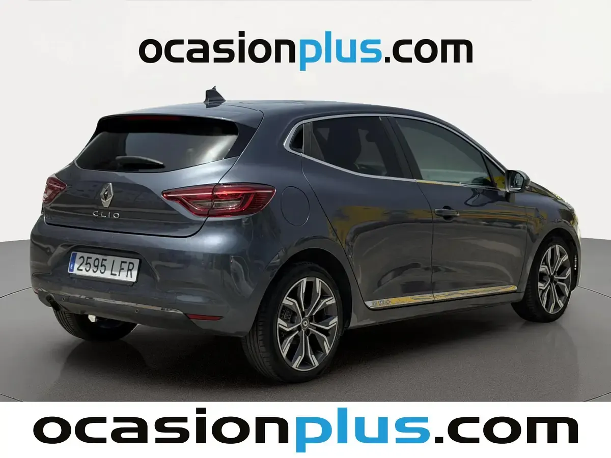 Usado Renault Clio Zen 101 CV (74 kW) 2020 Gris Utilitario