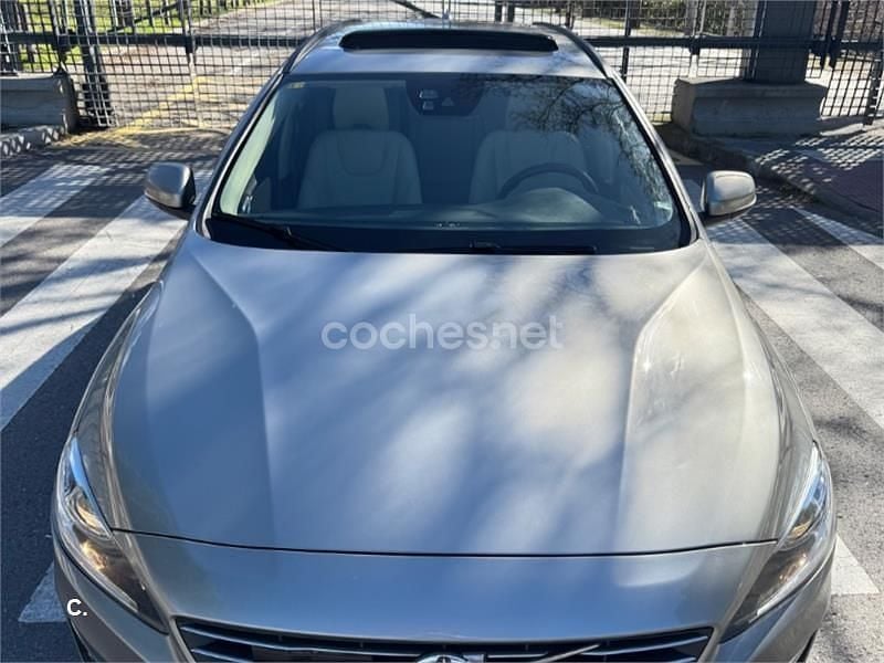 Usado Volvo V60 285 CV (209 kW) 2015 Beige Familiar