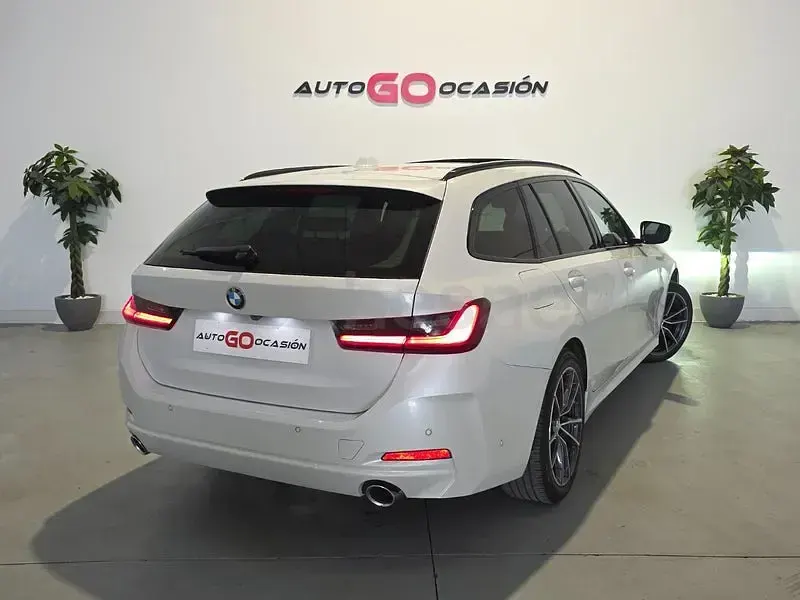Usado BMW 320 Comfort Edition 184 CV (135 kW) 2023 Blanco Familiar