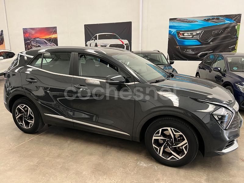 Gris / plata Usado 2023 Kia Sportage SUV | 24.990 € (Precio justo) - Imagen 1/4