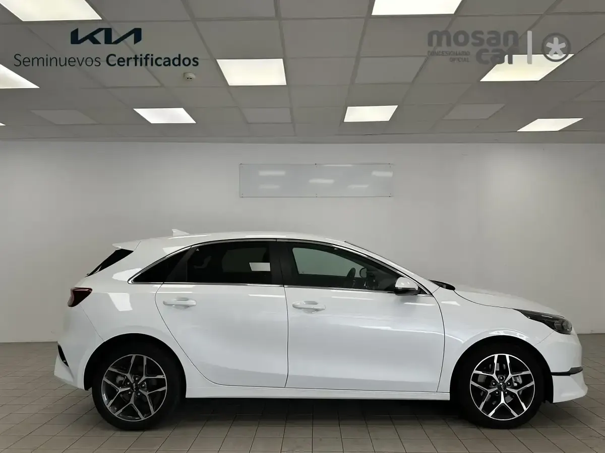 Nuevo Kia Ceed 140 CV (102 kW) 2025 Blanco Utilitario