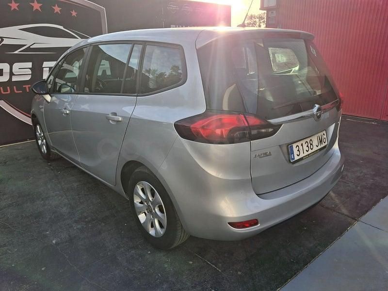 Usado Opel Zafira Tourer Expression 120 CV (88 kW) 2016 Gris / plata Monovolumen