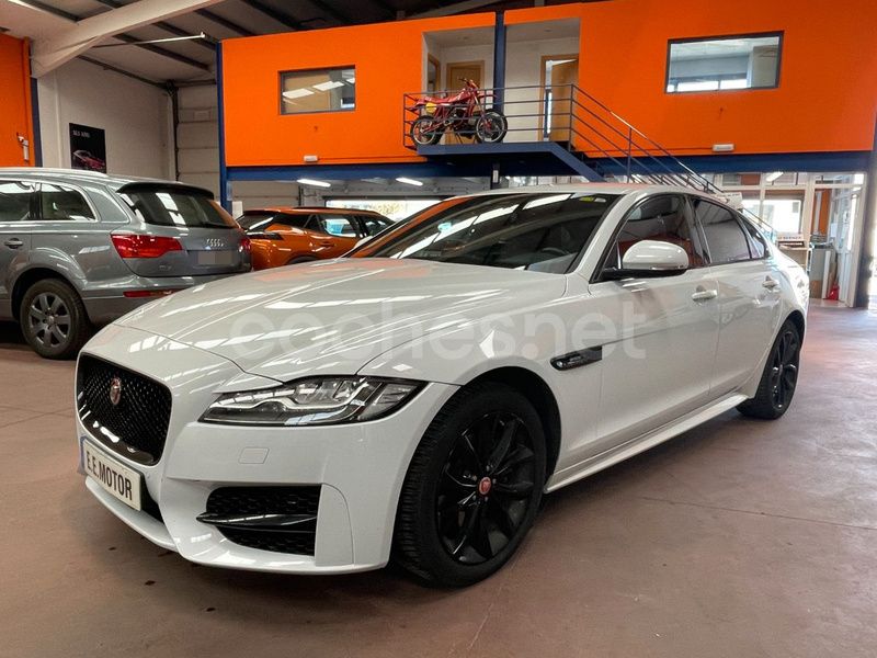 Blanco Usado 2018 Jaguar XF Portfolio Berlina | 19.990 € (Caro) - Imagen 1/4