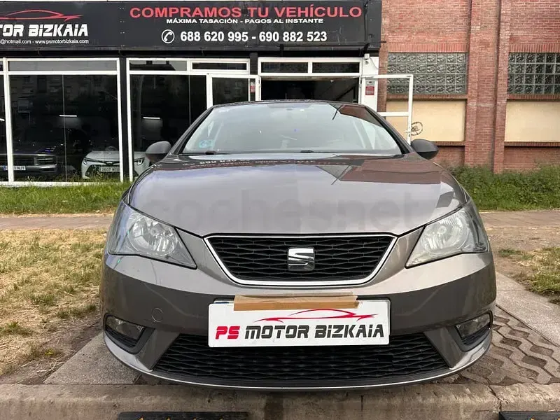 Usado Seat Ibiza Style 75 CV (55 kW) 2015 Gris / plata Berlina