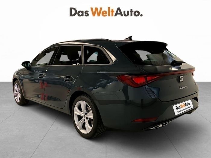 Azul Usado 2025 Seat Leon ST FR Familiar | 31.900 € - Imagen 1/4
