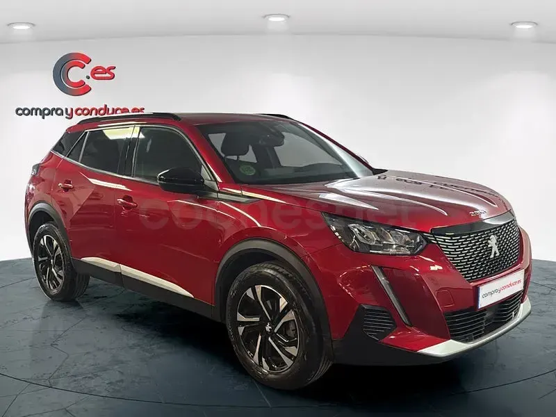 Usado Peugeot 2008 Allure 130 CV (95 kW) 2023 Rojo SUV