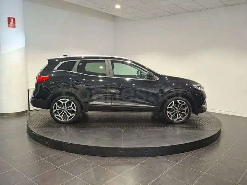 Usado Renault Kadjar Techno 140 CV (102 kW) 2022 Negro SUV