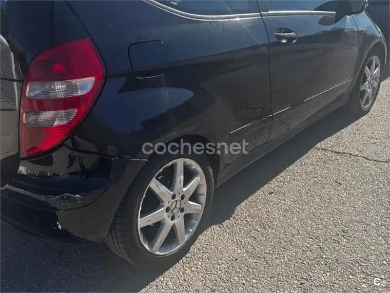 Usado Mercedes A160 Elegance 82 CV (60 kW) 2007 Negro Berlina