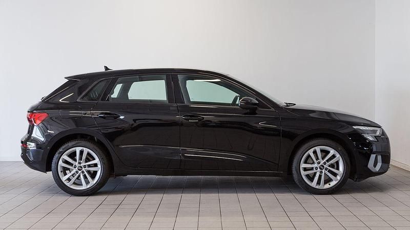 Usado Audi A3 Advanced Plus 116 CV (85 kW) 2021 Negro Berlina