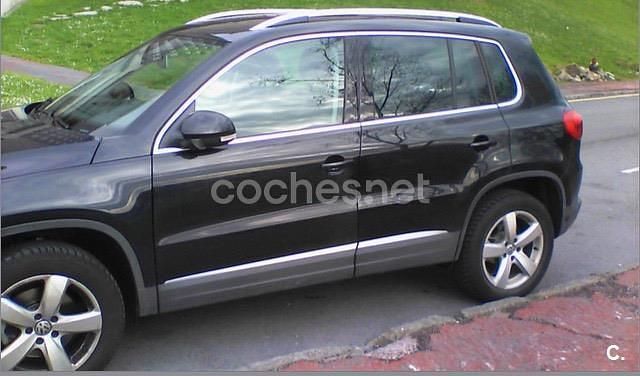 Begagnad VW Tiguan Sport 140 HK (102 kW) 2014 Svart SUV