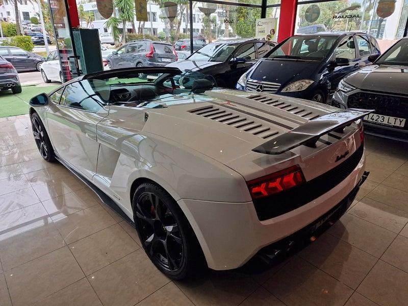 Usado Lamborghini Gallardo 560 CV (411 kW) 2009 Blanco Descapotable