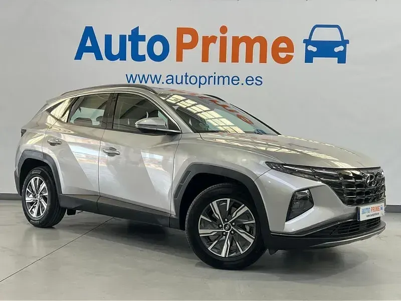 Usado Hyundai Tucson Style 180 CV (132 kW) 2022 Gris / plata SUV