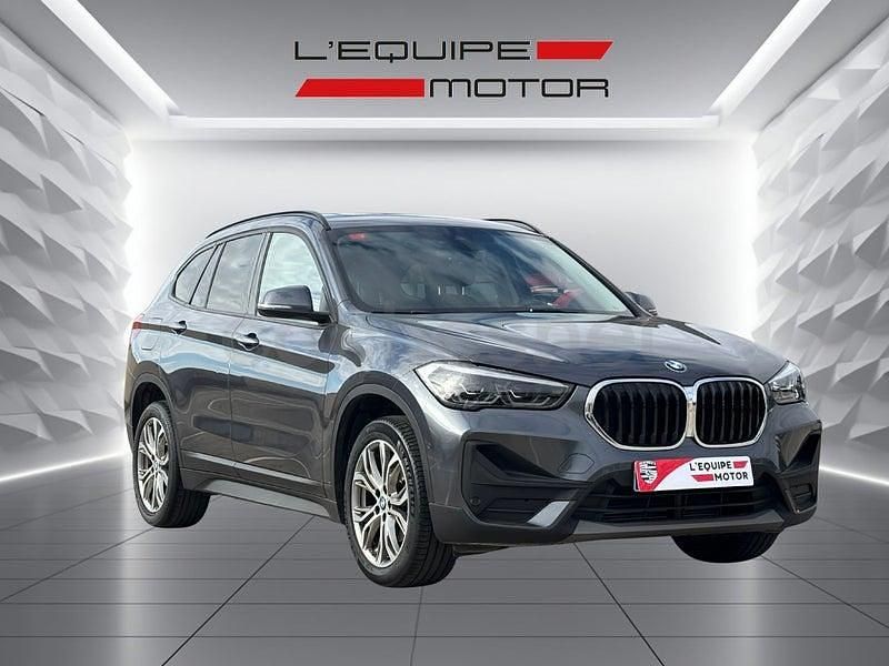 Usado BMW X1 Comfort Edition 136 CV (100 kW) 2021 Gris / plata SUV