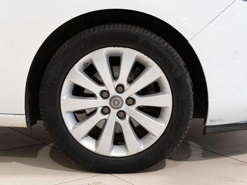 Usado Opel Zafira Tourer Excellence 140 CV (102 kW) 2016 Blanco Monovolumen