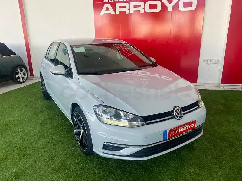 Usado VW Golf VII Advance 115 CV (84 kW) 2017 Blanco Berlina