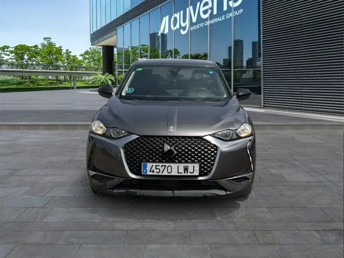 Usado DS Automobiles DS3 Crossback Bastille 111 CV (81 kW) 2022 Gris SUV