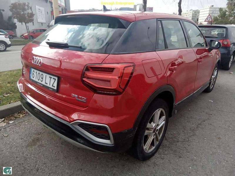 Usado Audi Q2 Advanced 150 CV (110 kW) 2021 Rojo SUV