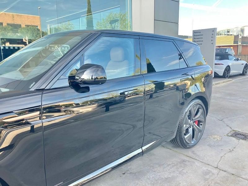 Usado Land Rover Range Rover Sport 530 CV (389 kW) 2025 Negro SUV