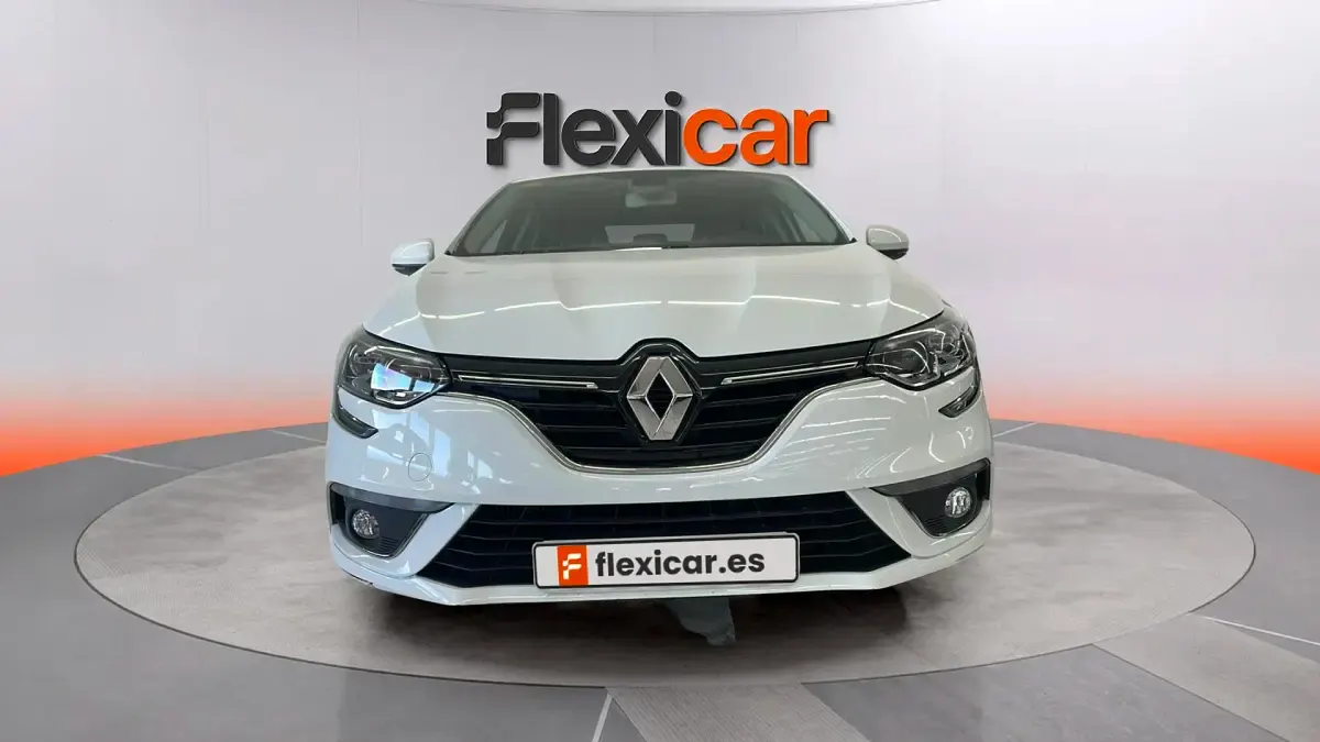 Usado Renault Mégane LIMITED 132 CV (97 kW) 2018 Blanco Berlina