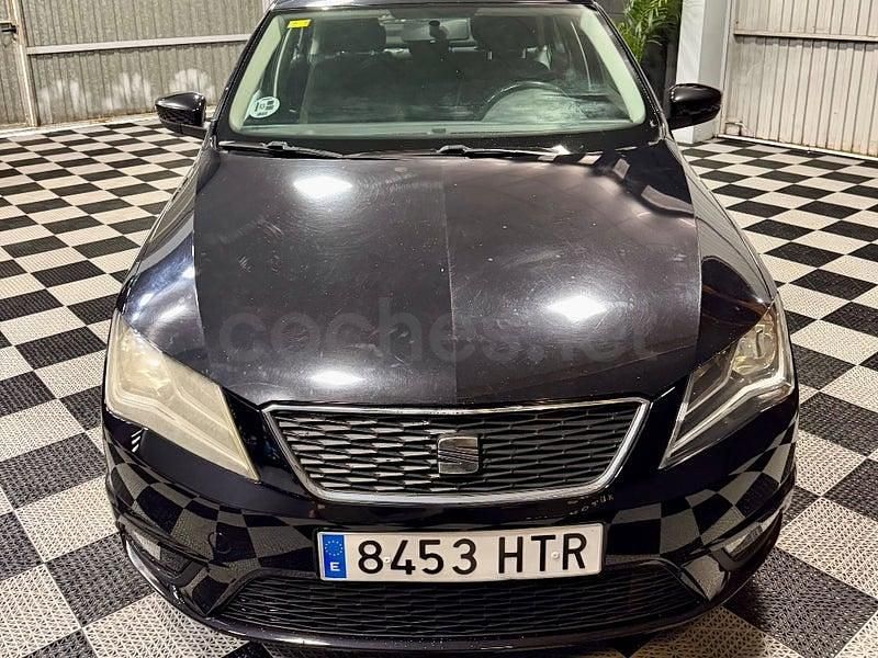 Usado Seat Toledo Reference 105 CV (77 kW) 2014 Negro Utilitario