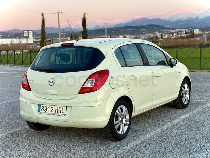Usado Opel Corsa Selective 85 CV (62 kW) 2013 Blanco Utilitario