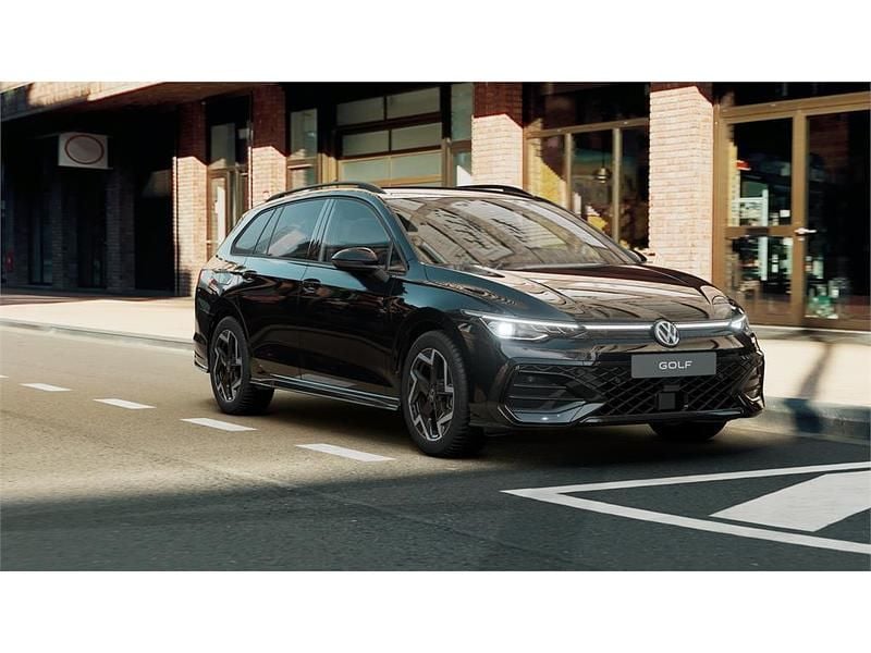 Nuevo VW Golf VIII GTI 265 CV (194 kW) 2025 Blanco puro techo negro Berlina