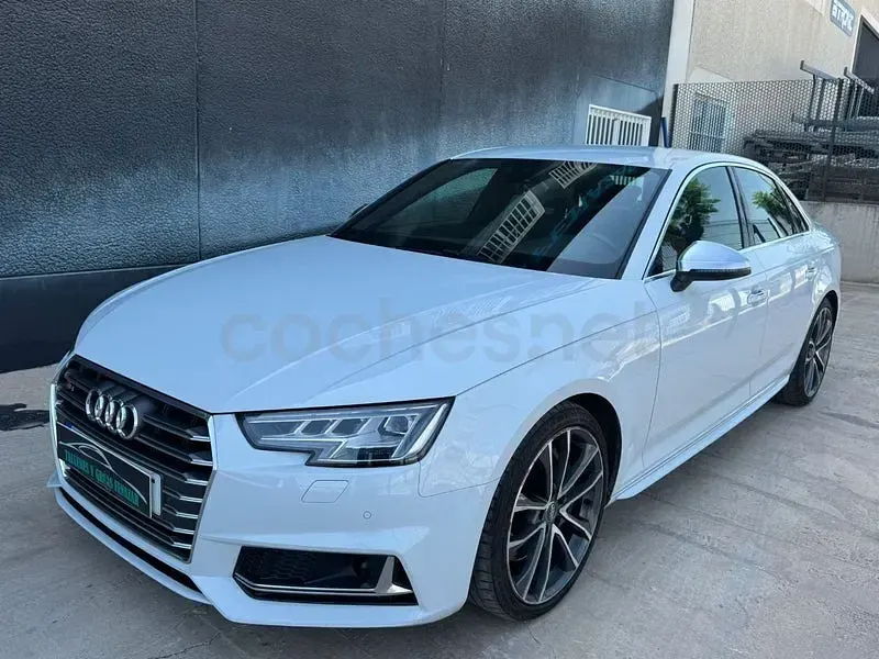 Usado Audi S4 354 CV (260 kW) 2017 Blanco Familiar