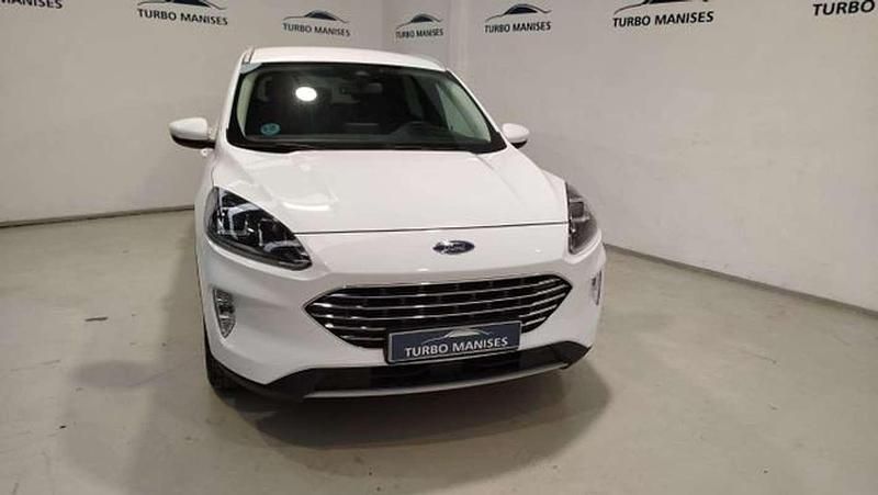 Usado Ford Kuga Titanium 120 CV (88 kW) 2023 Blanco SUV