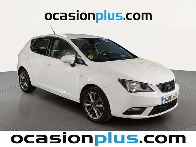 Usado Seat Ibiza Style 90 CV (66 kW) 2014 Blanco Utilitario