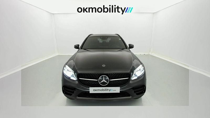 Usado Mercedes C220 AMG line 194 CV (142 kW) 2021 Negro Familiar