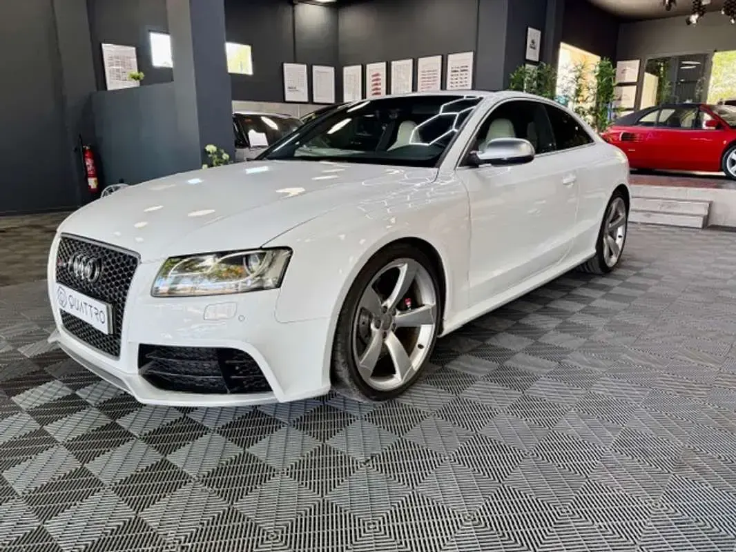 Usado Audi RS5 Advanced 450 CV (330 kW) 2010 Blanco Coupe