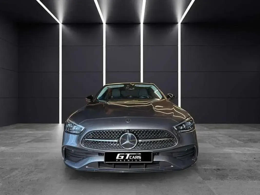 Usado Mercedes C300e AMG 313 CV (230 kW) 2024 Gris Berlina