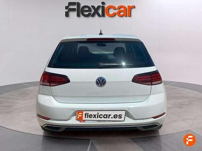 Usado VW Golf VII Advance 110 CV (80 kW) 2017 Blanco Utilitario