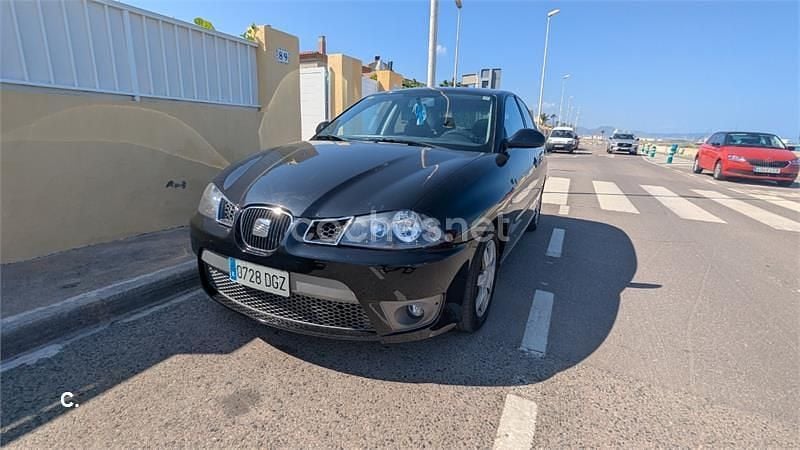 Negro Usado 2002 Seat Ibiza Sport Berlina | 2500 € (Precio justo) - Imagen 1/4