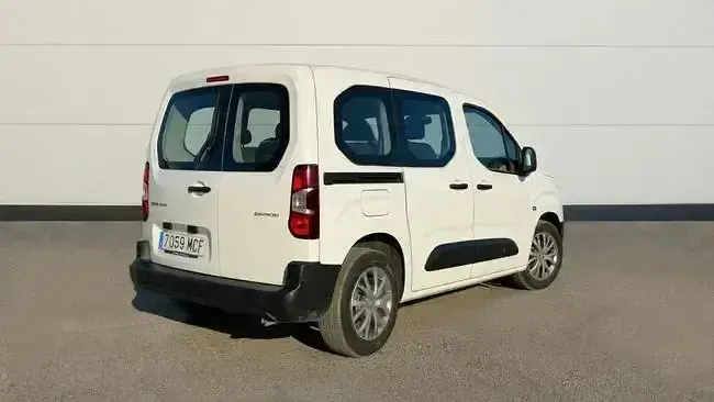 Usado Citroën e-Berlingo Live 102 CV (75 kW) 2022 Blanco Monovolumen